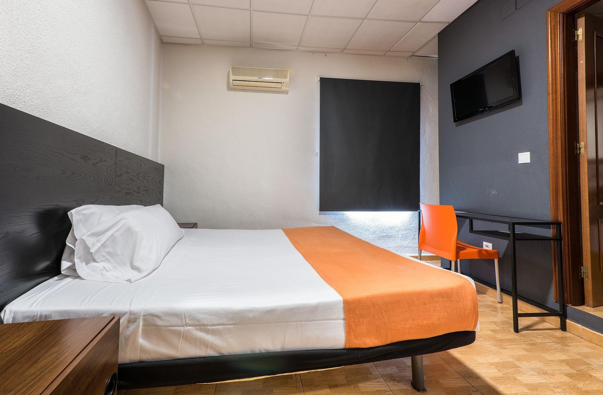 Kubik Hotel Caceres Luaran gambar
