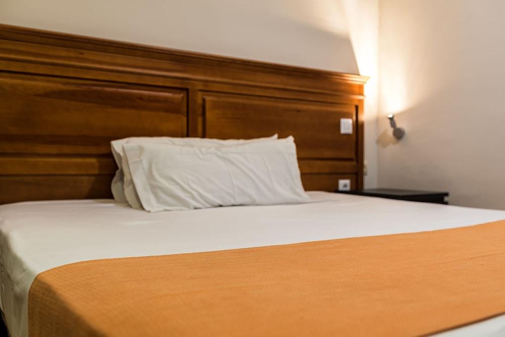 Kubik Hotel Caceres Luaran gambar