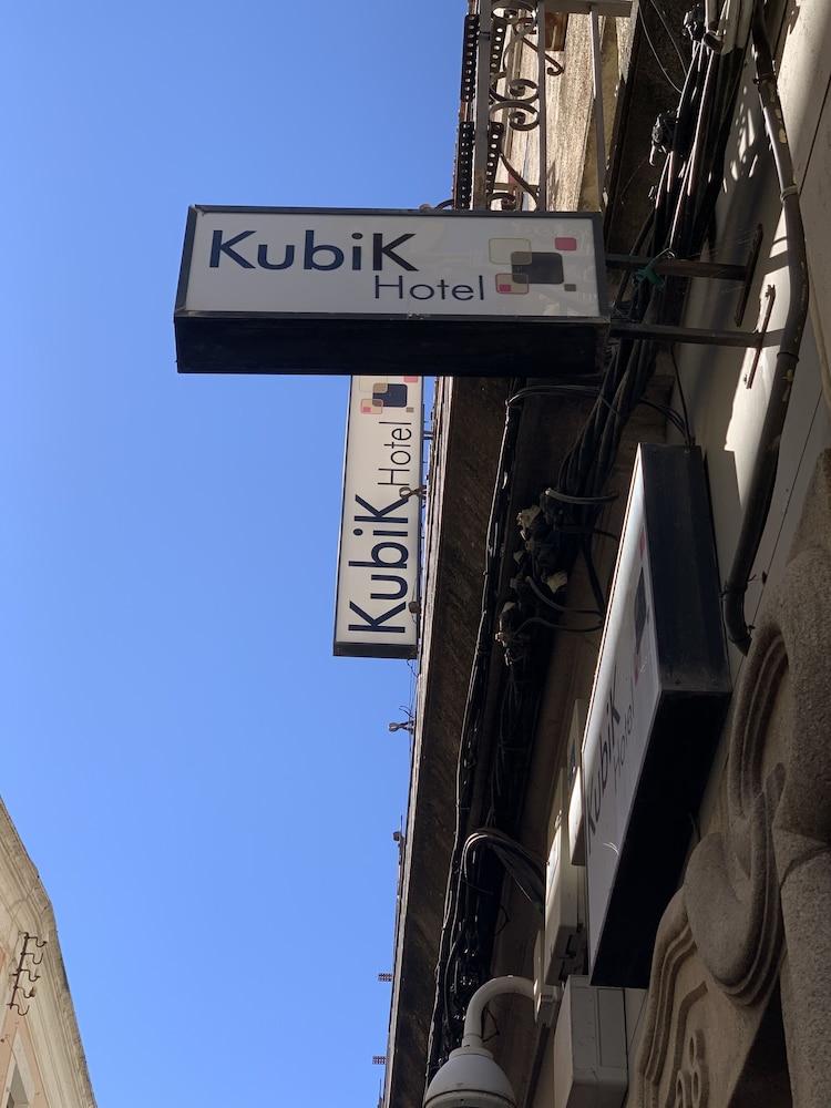 Kubik Hotel Caceres Luaran gambar