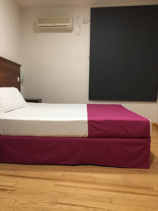 Kubik Hotel Caceres Luaran gambar