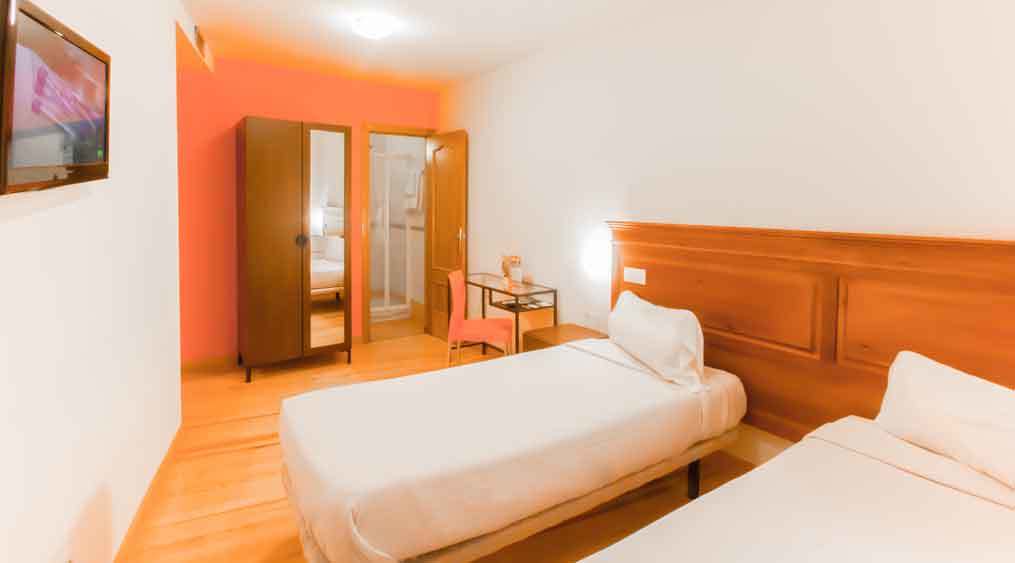 Kubik Hotel Caceres Luaran gambar